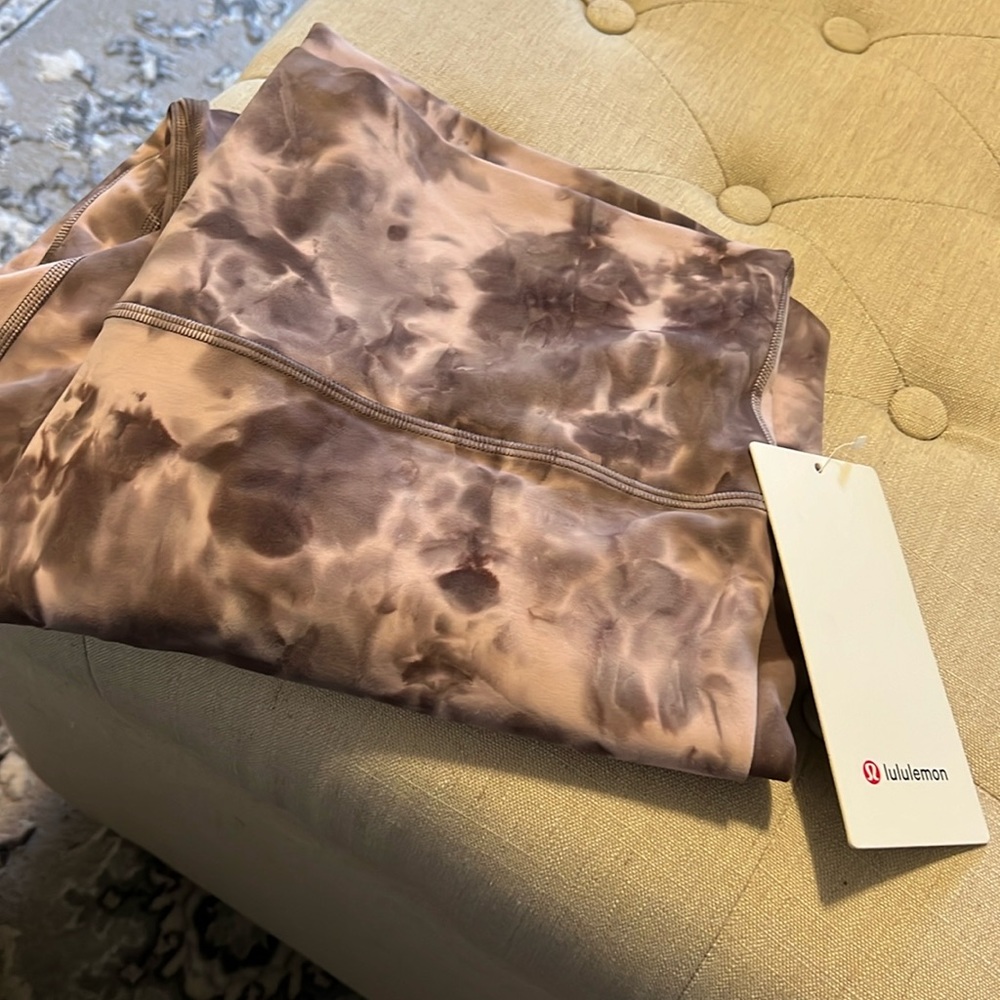NWT Lululemon Align HR Pant 25”